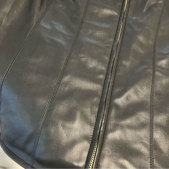 Cole Haan Signature Women’s Faux Vegan Leather Jacket Quilted Lining Size Large - Picture 11 of 13